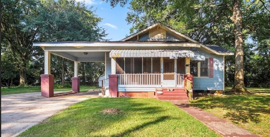 Property Photo:  58 Bertie Street  LA 71301 