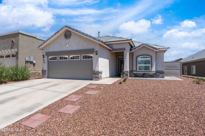 Property Photo: 232 Reigate Drive TX 79928