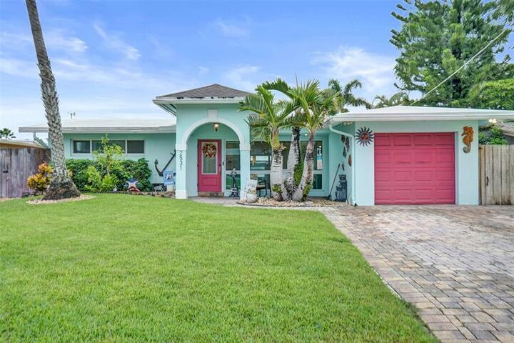 Property Photo:  2531 Flamingo Ln  FL 33312 