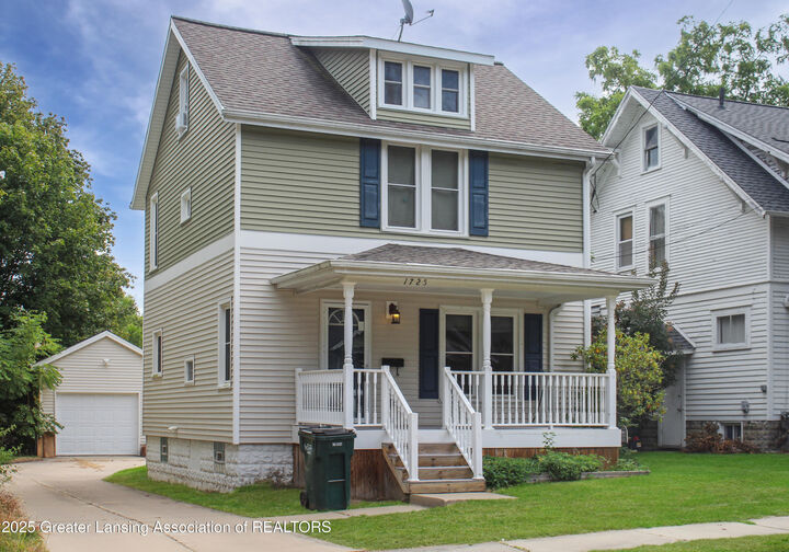 Property Photo:  1725 Donora Street  MI 48910 