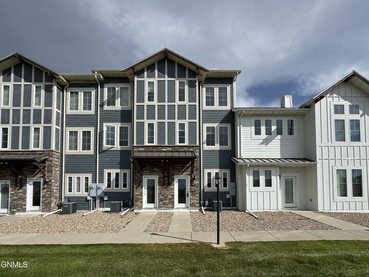 Property Photo: 3161 Sullivan Loop ND 58504