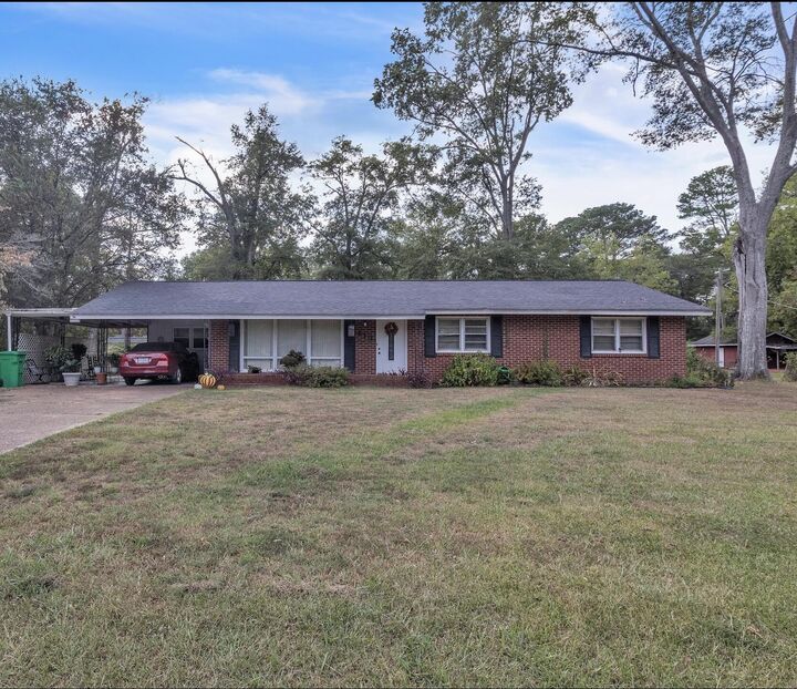113 Gaylane Dr  Columbus MS 39702 photo