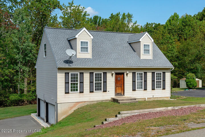 64 Valley View Drive  Mountain Top PA 18707 photo