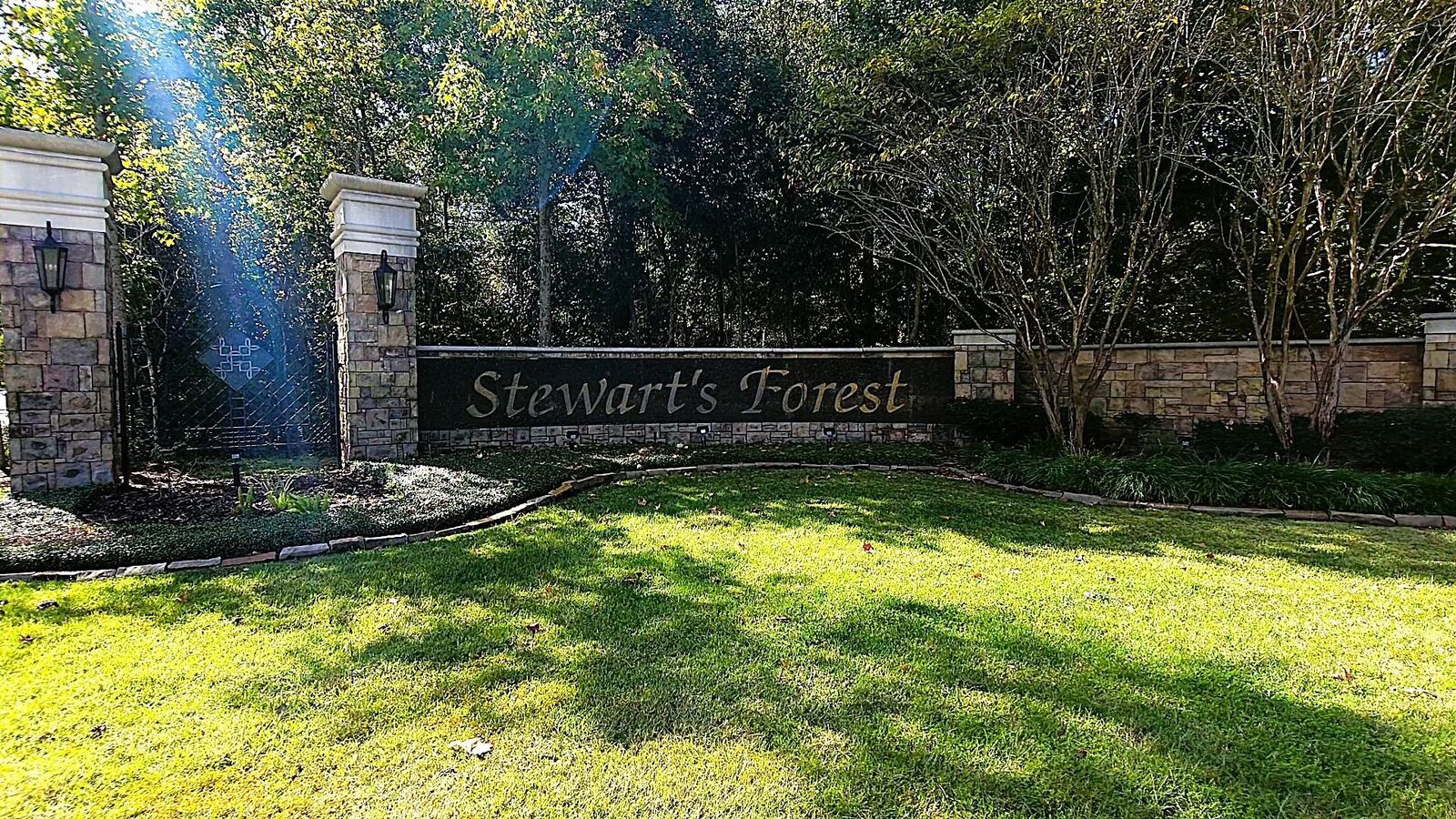 Property Photo: 1021 Prescott Drive TX 77301