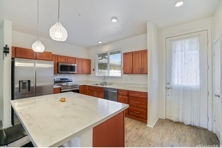 Property Photo:  724 Kakala Street 1606  HI 96707 
