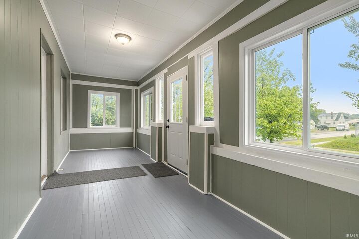 Property Photo:  1701 Nash Street  IN 46613-1431