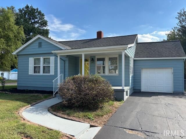 Property Photo:  1713 E Illinois Street  IN 47711-5813 