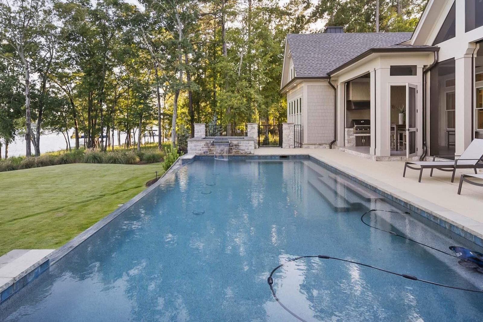 Property Photo: 2960 Linger Longer Drive GA 30642-2583