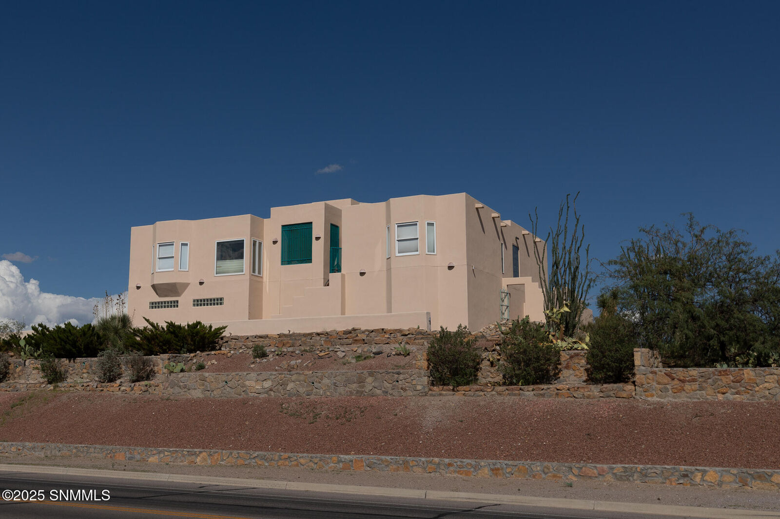 Property Photo: 1291 Vista Del Monte NM 88007