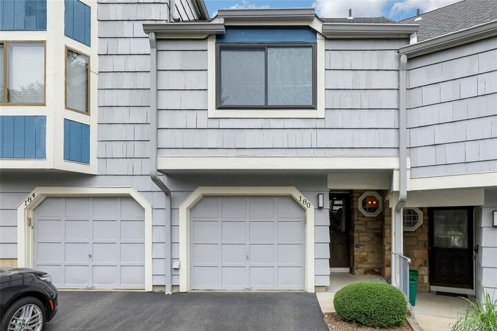 Property Photo:  180 Treetop Circle  NY 10954 