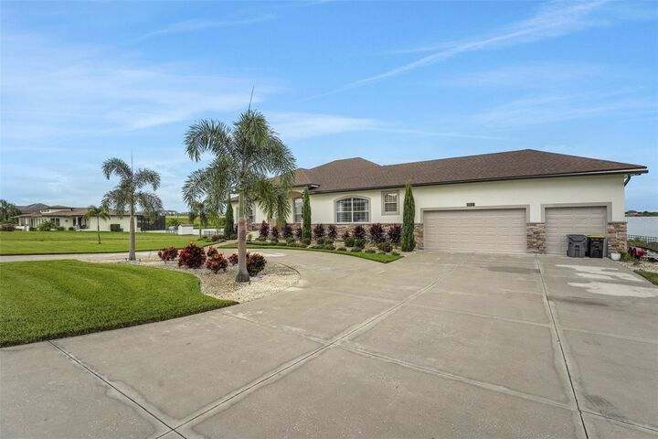 Property Photo: 5911 Old Berkley Road FL 33823