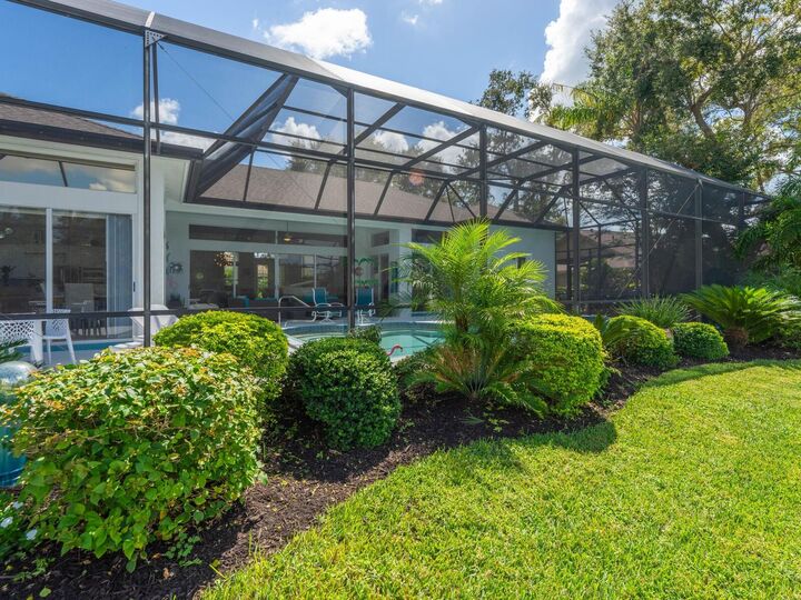 Property Photo:  8687 Woodbriar Drive  FL 34238 