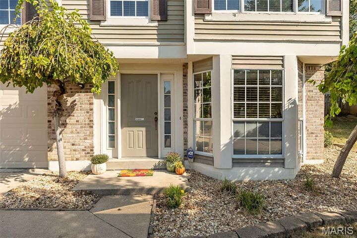 Property Photo:  17047 Redwood Glen Drive  MO 63025 