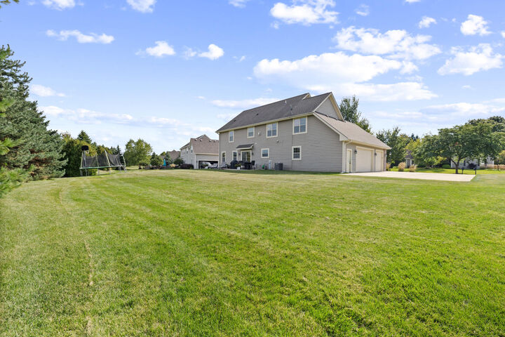 Property Photo: 120 Kestrel Way WI 53029