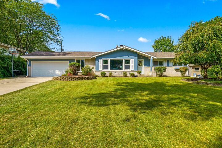 4655 N 108th St  Wauwatosa WI 53225 photo