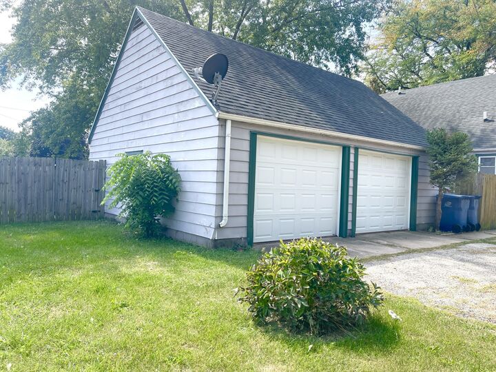 Property Photo: 1668 Chartres Street IL 61301