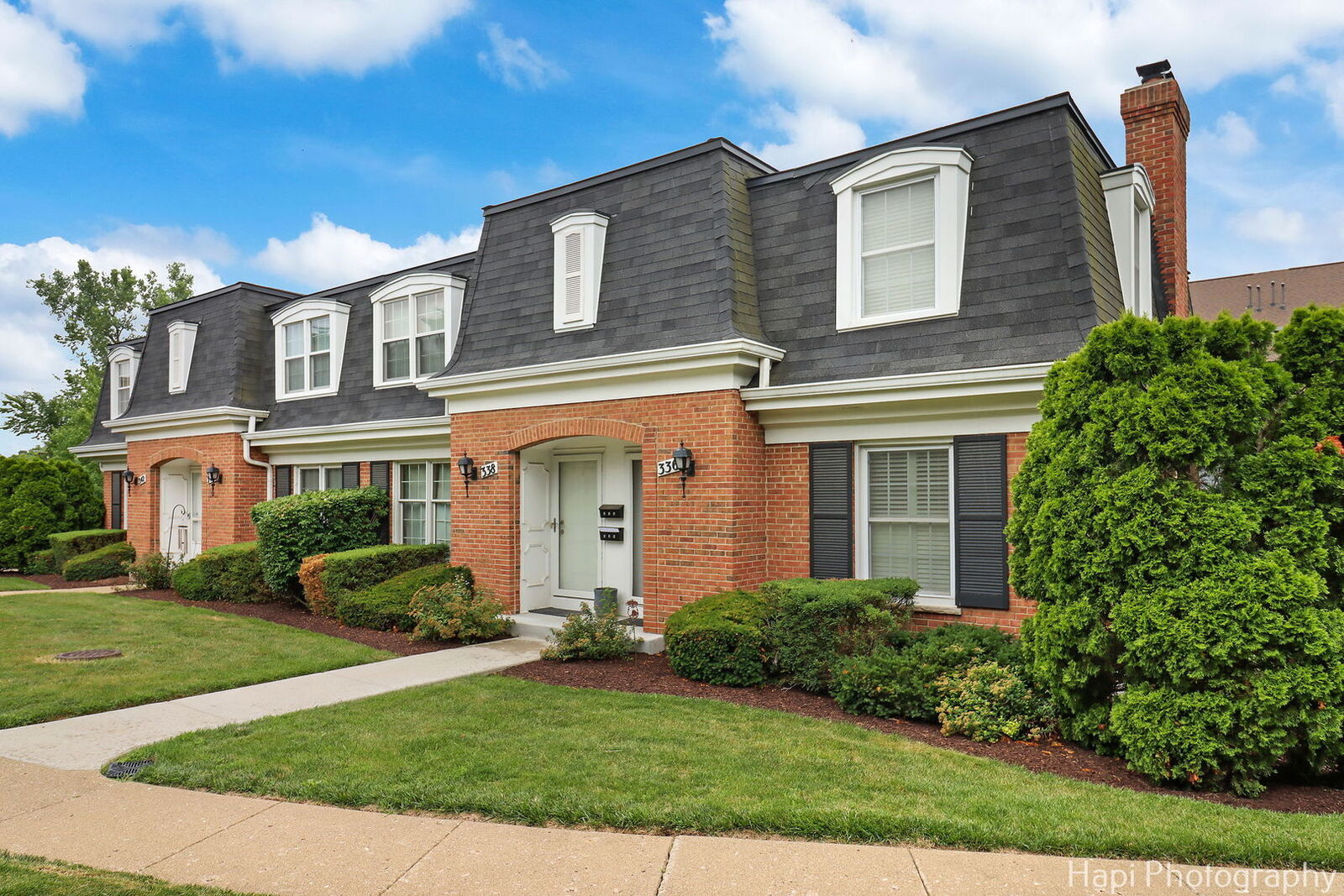 Property Photo:  336 Eastern Avenue  IL 60010 