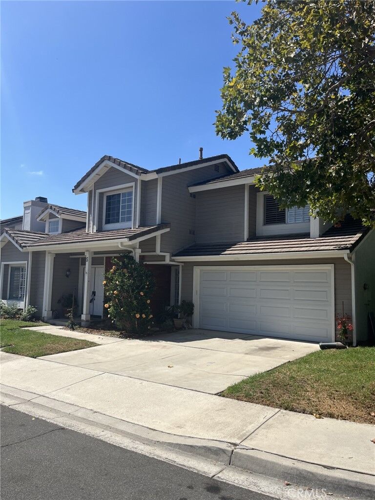 Property Photo:  5 Woodswallow  CA 92656 