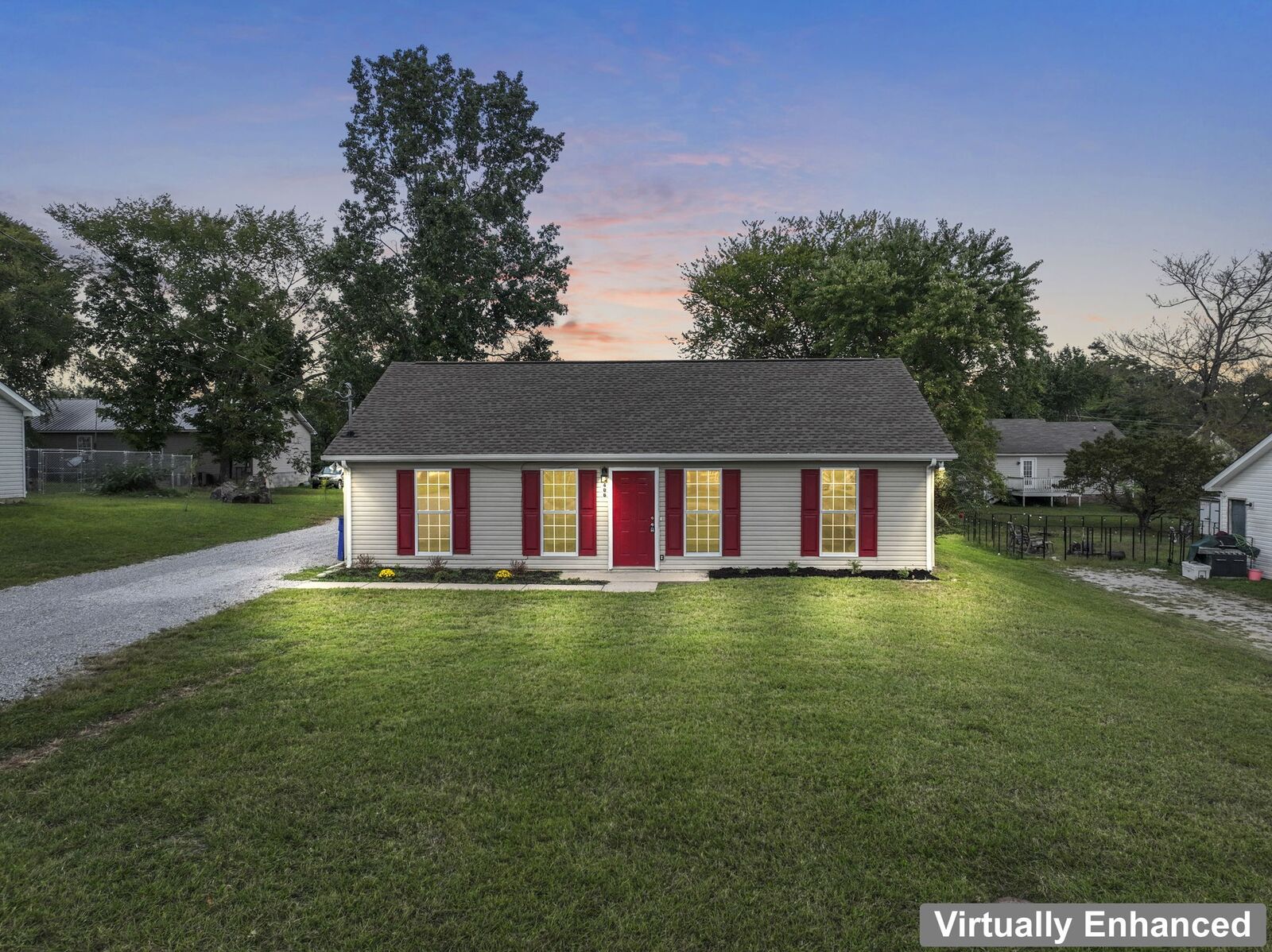 Property Photo: 406 Fairway Grn TN 37160