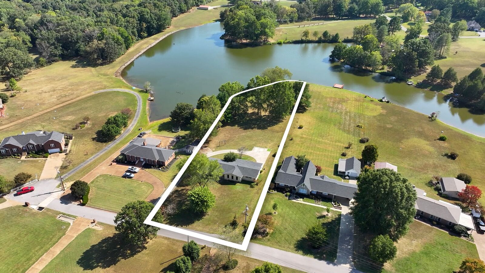 Property Photo: 107 Haynes Ln TN 37148