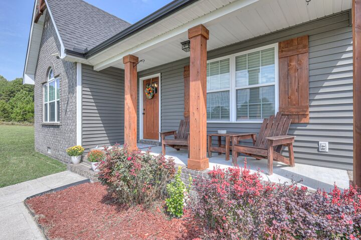 Property Photo: 1308 Mount Olive Rd TN 37186