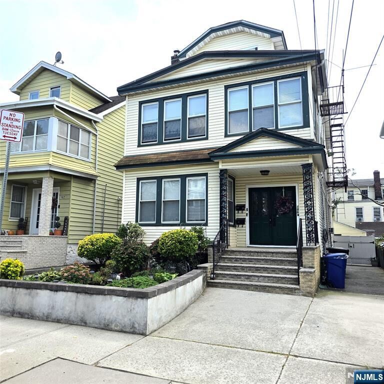 Property Photo:  186 Scheerer Avenue  NJ 07112 