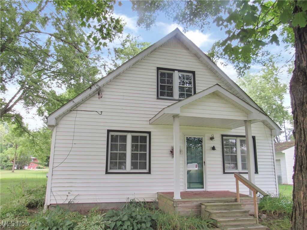Property Photo:  2721 E River Road  OH 44444 
