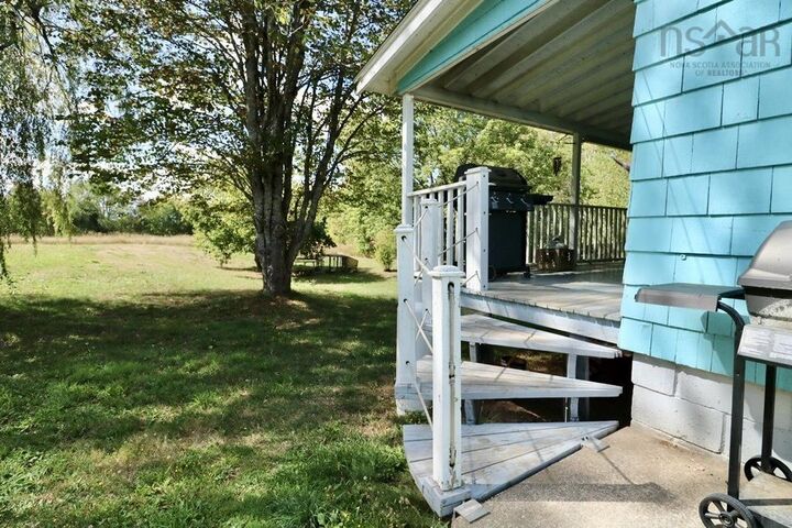 Property Photo:  19 Highway 215  NS B0N 1L0 
