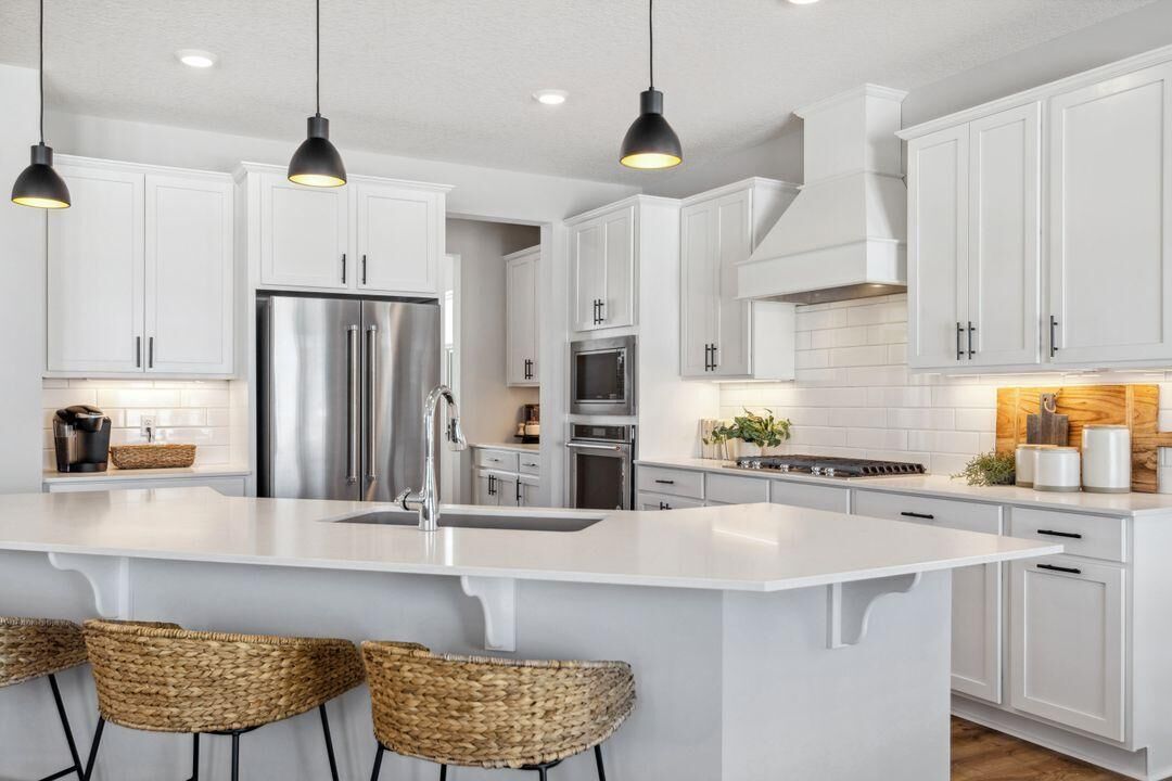 Property Photo:  4562 Percheron Boulevard  MN 55318 
