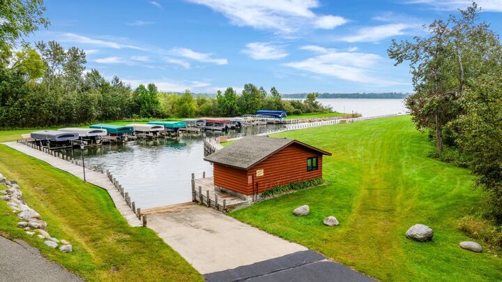 Property Photo:  454 Wagon Wheel Drive SE 9  MN 56601 