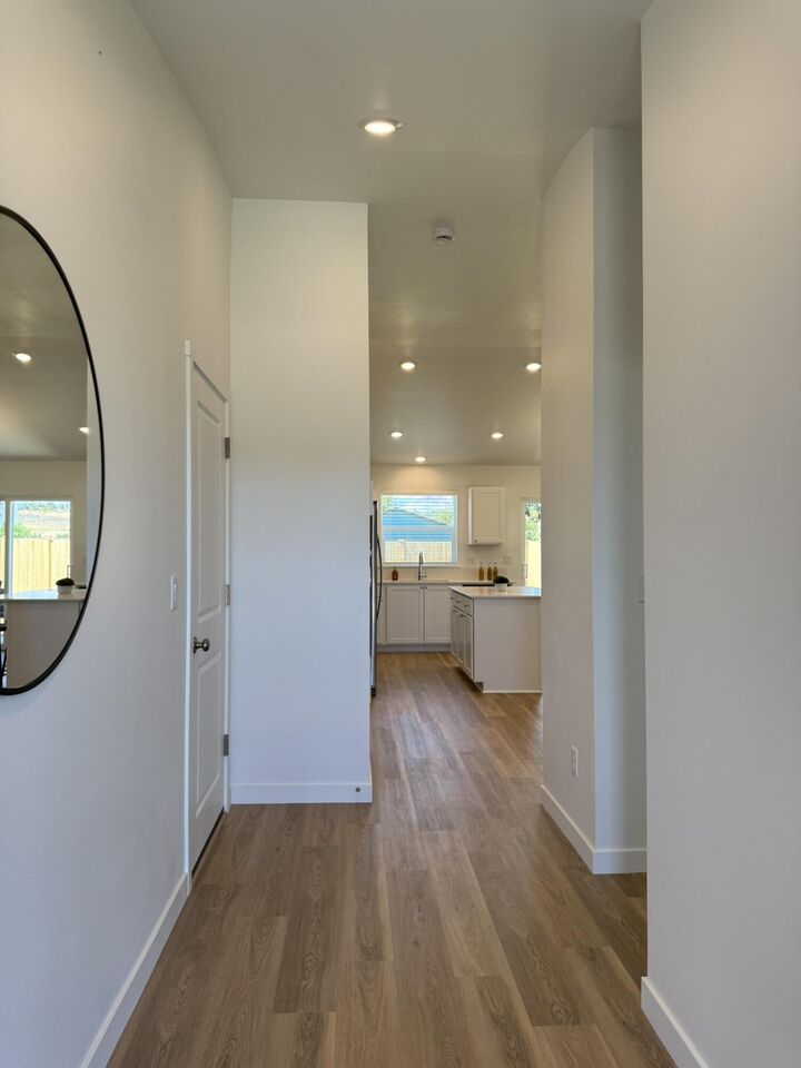 Property Photo:  726 NE Rickenbacker Road  OR 97741 