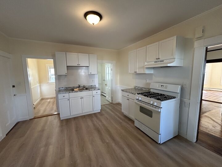 Property Photo:  15 Estabrook Avenue 1  MA 01752 