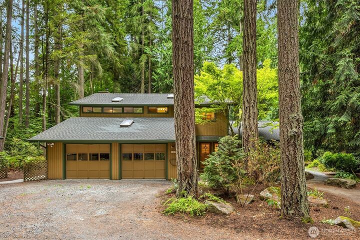 Property Photo:  13098  Manzanita Road NE  WA 98110 