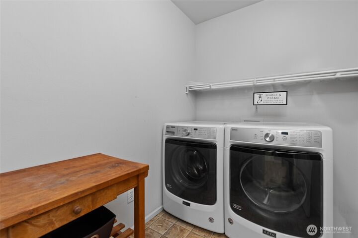 Property Photo:  21611  46th Place S  WA 98032 