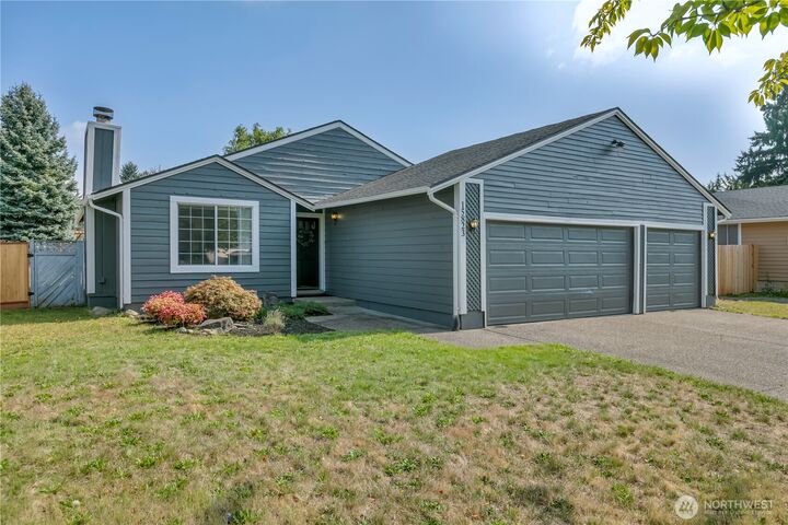 15823  120th Avenue E  Puyallup WA 98374 photo