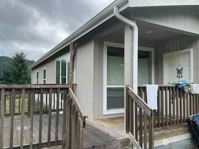 Property Photo: 108 Redfern Lane WA 98336