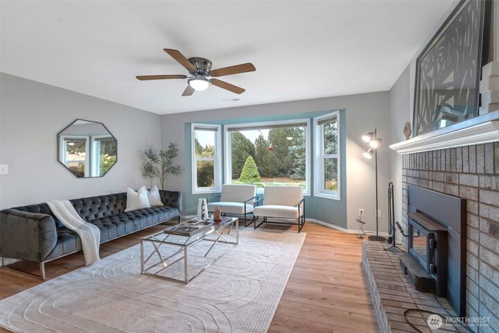 Property Photo: 27409 125th Court SE WA 98030