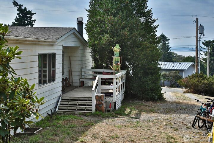 Property Photo:  570  Crockett Lake Road  WA 98239 