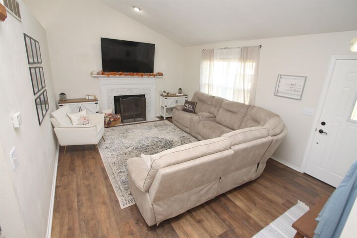 Property Photo: 2048 Southfield Lane IL 61010