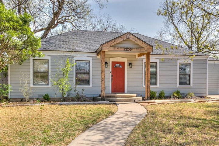 Property Photo:  2205 Live Oak Dr  TX 76901 