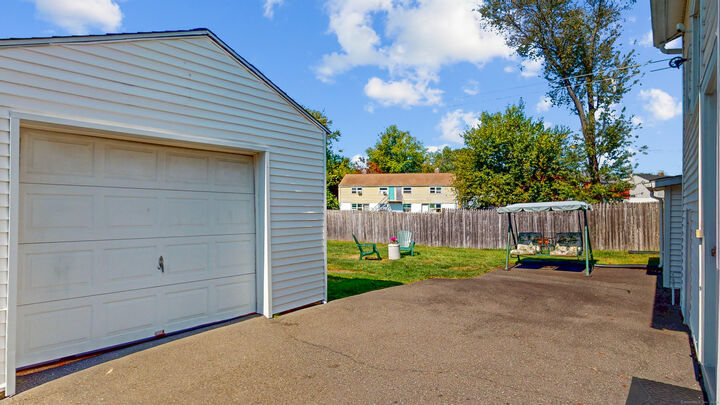 Property Photo:  38 Ledgecrest Avenue  CT 06051 
