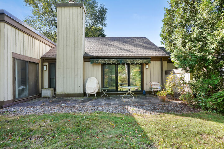 Property Photo: 626 Heritage Village CT 06488
