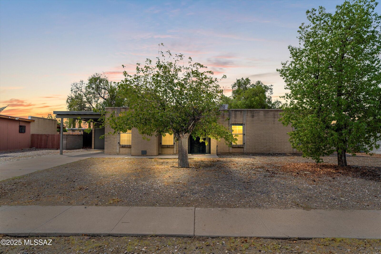 Property Photo:  7530 E Stella Road  AZ 85730 