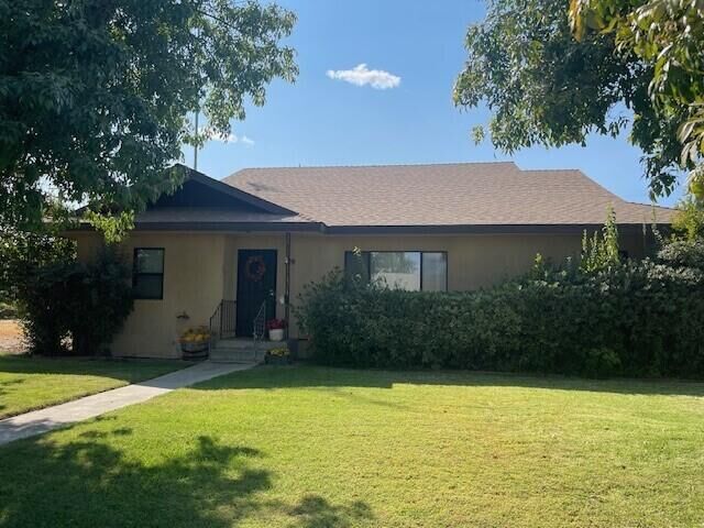 Property Photo:  726 Josephine Avenue  CA 93212 
