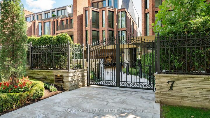 Property Photo: 7 Dale Avenue 304 ON M4W 1K2