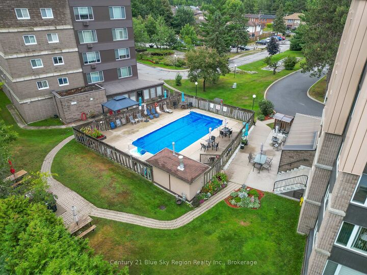 Property Photo:  116 Blair Street 401  ON P1A 4E6 