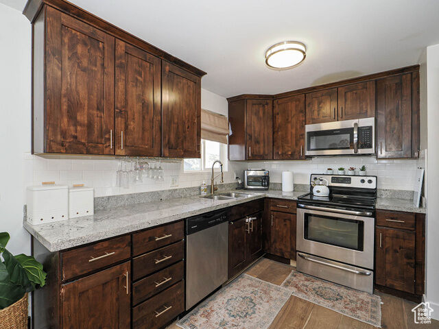 Property Photo: 1058 E Turquoise Way S UT 84094