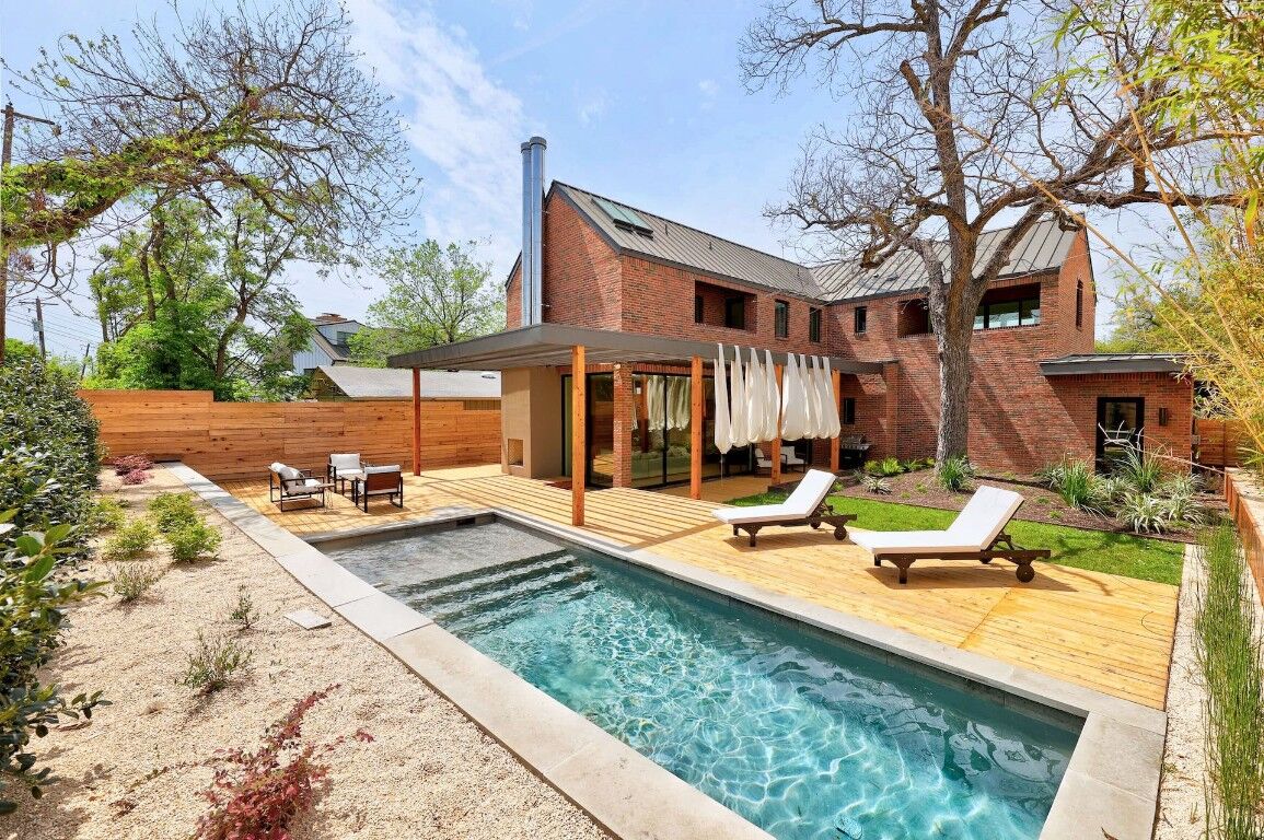 Property Photo: 1601 Woodlawn Boulevard TX 78703