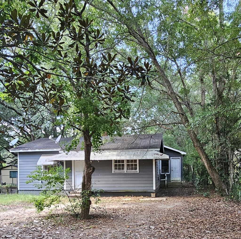 Property Photo: 807 Lincoln Avenue GA 31701