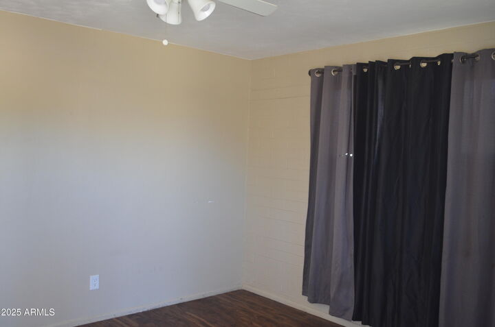 Property Photo: 7249 N 50th Drive AZ 85301